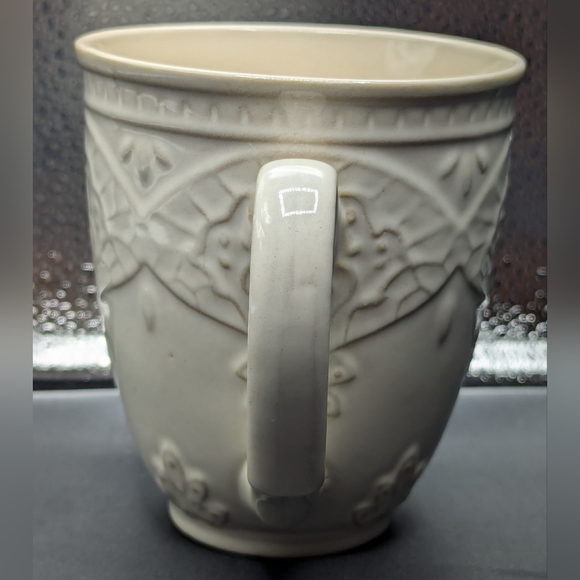 Pioneer Woman Farmhouse Lace 17 Oz. Mug Off White Country Chic - Picture 3 of 9